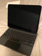 Apple iPad Air 4th Generation WiFi 64 GB in Space Gray w/ Magic Keyboard 7W19