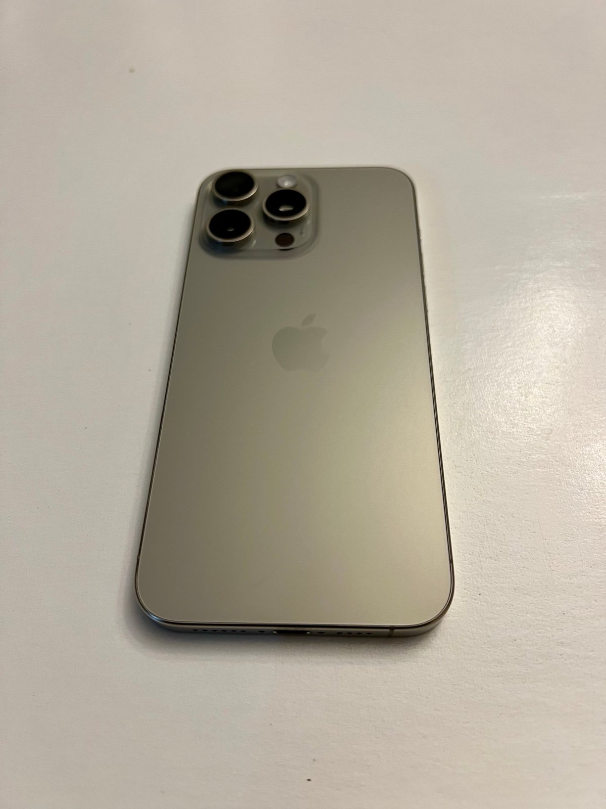 Apple iPhone 15 Pro Max Tmobile 256GB Like New 5S83