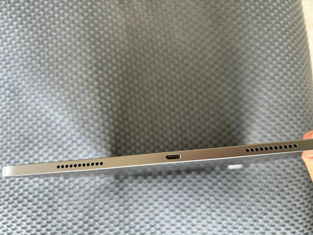 iPad Pro 12.9-inch (5th Generation) + Apple Pencil 8F99