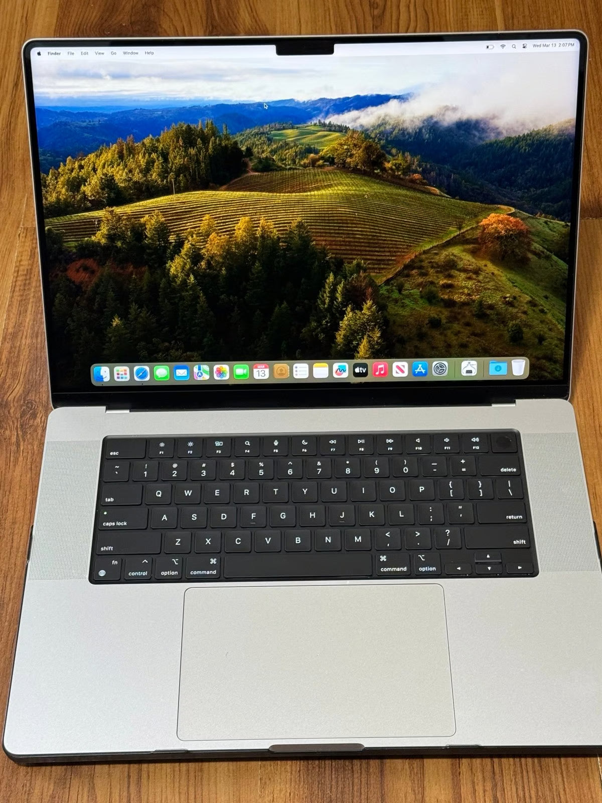 Apple Macbook Pro A2485 16in.  M1 Max 3.2 GHz  1TB SSD 2J95
