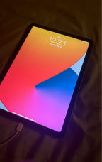 Apple iPad Air 4th Generation 64 GB in Space Gray 9N79