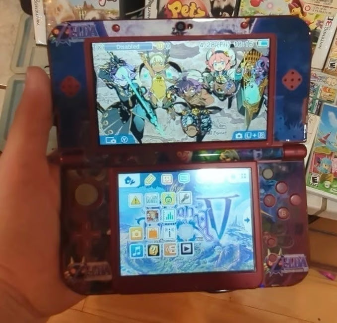 Nintendo NEW 3DS XL in Red COMPLETE IN BOX with Zelda Skin in CLEAR CASE