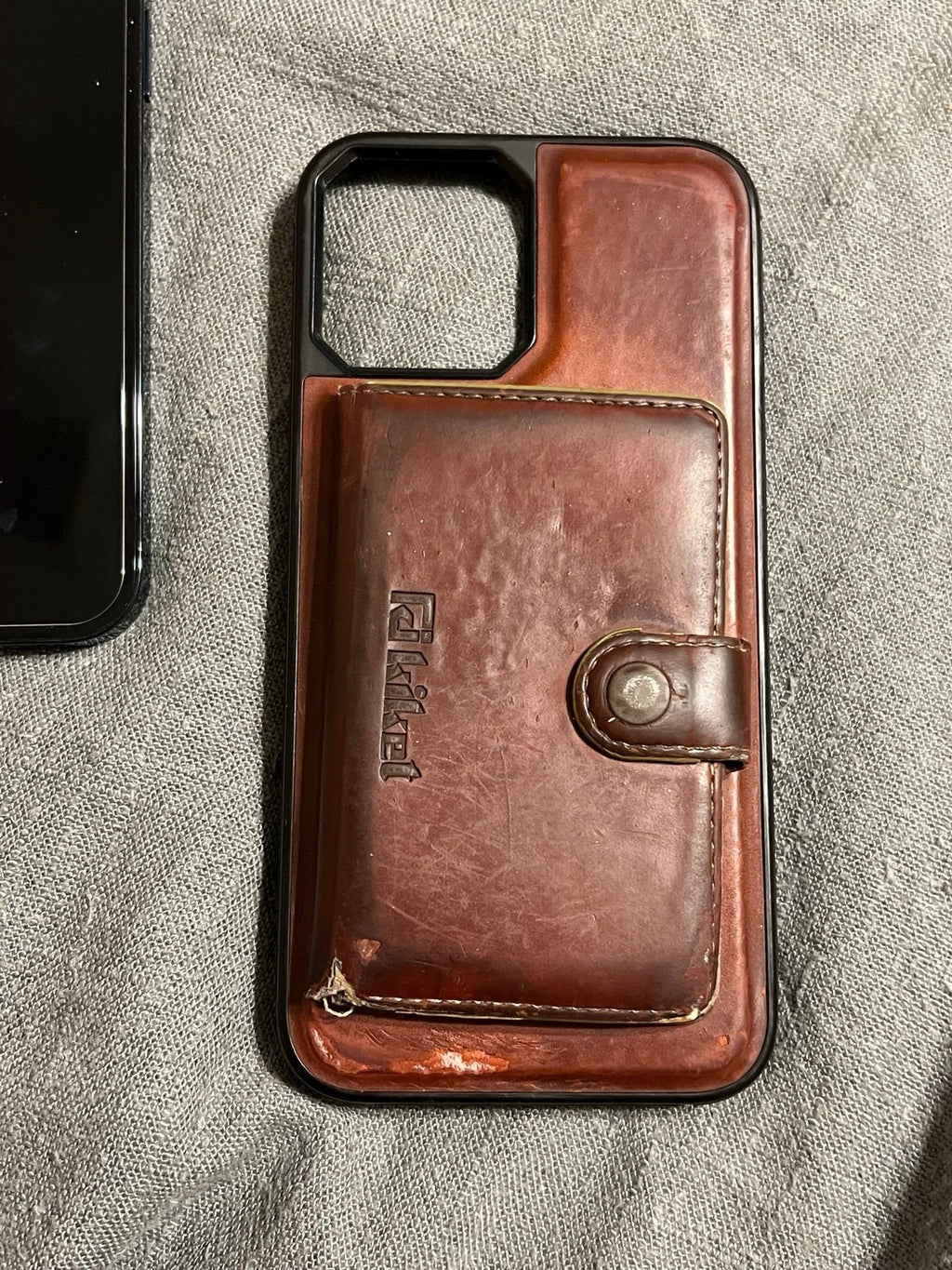 iPhone 12 Pro Max ( reserved ) 7T62