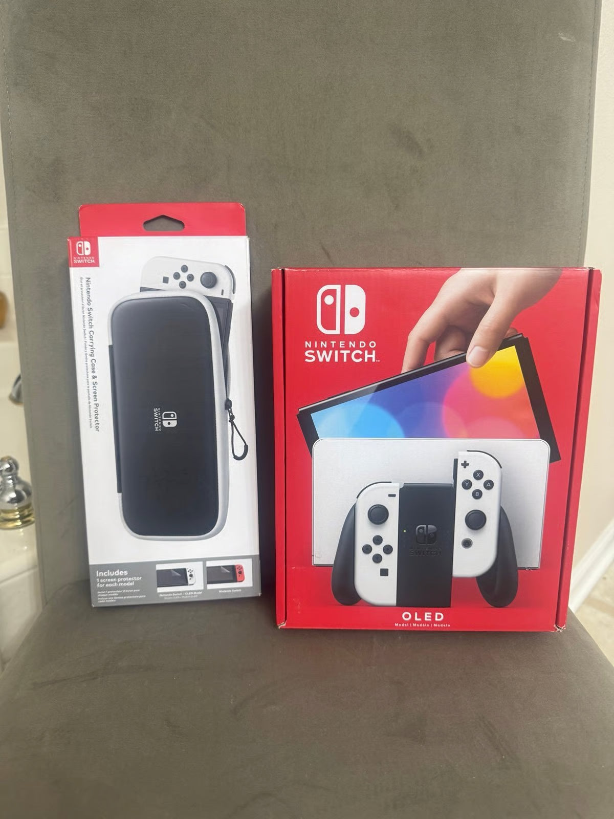 BRAND NEW Nintendo Switch OLED White 7D67
