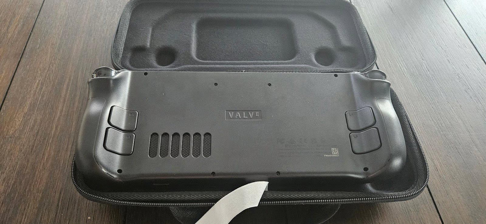 Steam Deck (256gb lcd) 2S81