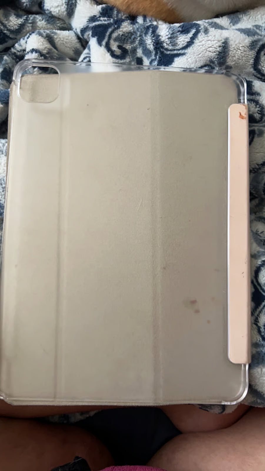 Apple iPad Air 5th Generation 64 GB in Sky Blue 8F15