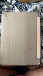 Apple iPad Air 5th Generation 64 GB in Sky Blue 8F15