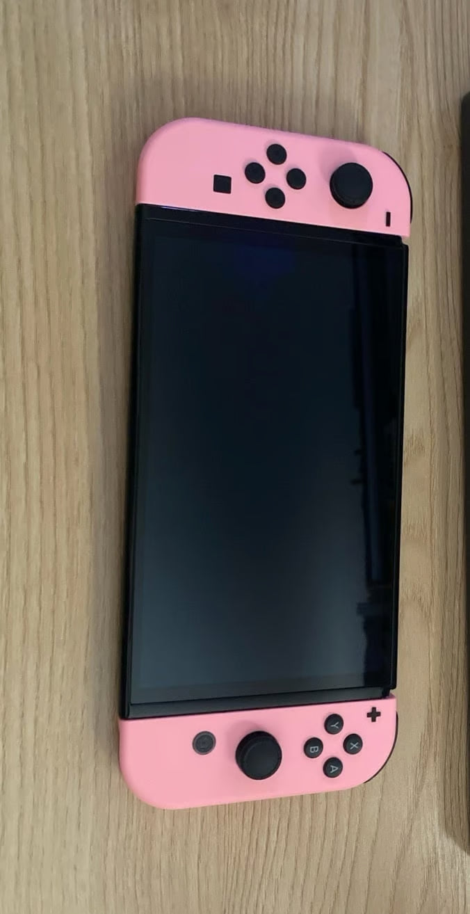 Nintendo Switch 8U36