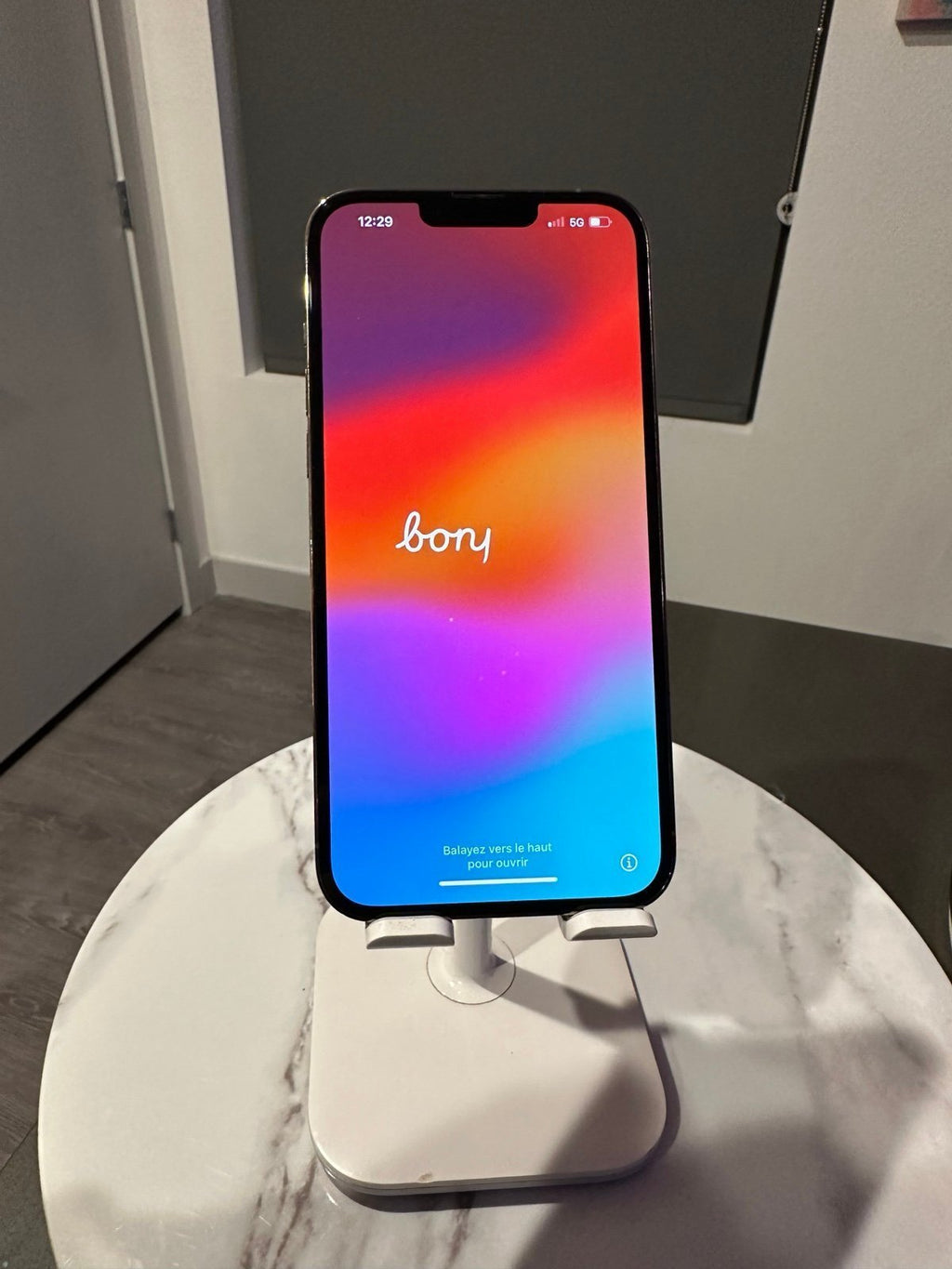 iPhone 13 Pro Max Phone - Gold 256 GB VERIZON PHONE not unlocked 7V98