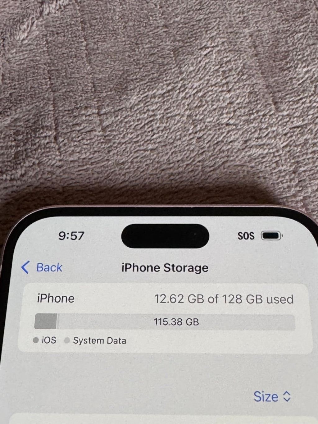 iPhone 15 plus pink 7M56