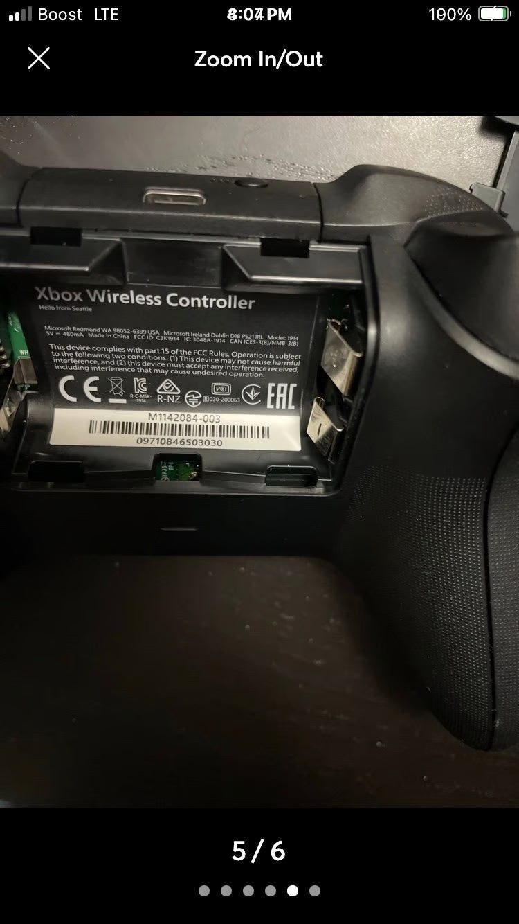 Xbox Series X (1TB) console with series s/x controller in black 9C81