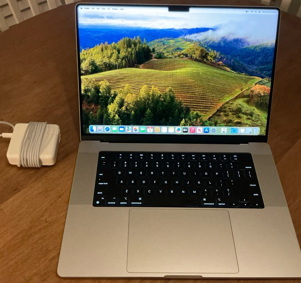 2023 MacBook Pro 16in M2 Pro 32GB Ram 1TB SSD 1S61