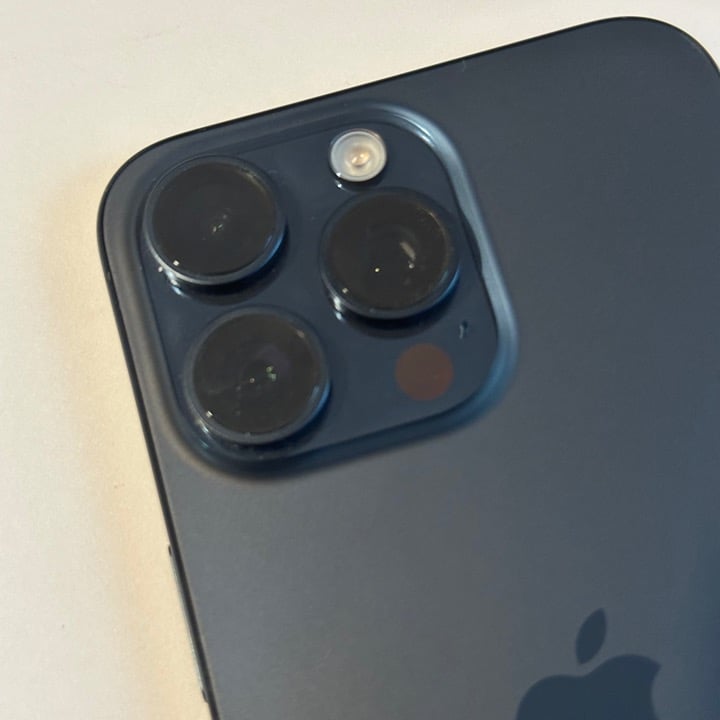 Iphone 15 Pro Max Blue Titanium 256 GB Unlocked with Warranty 5U65