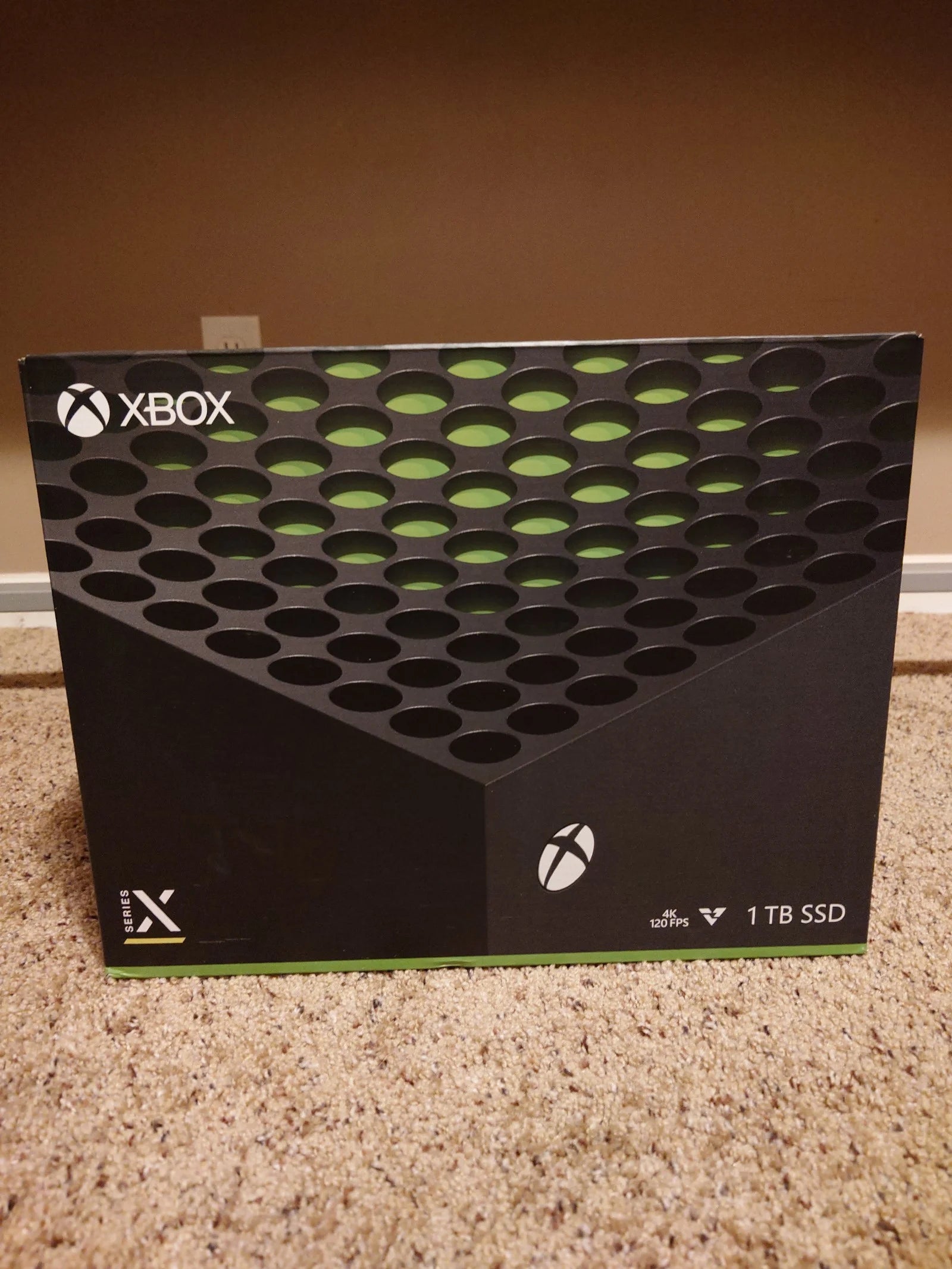 Xbox Series X console. New in box 5O27