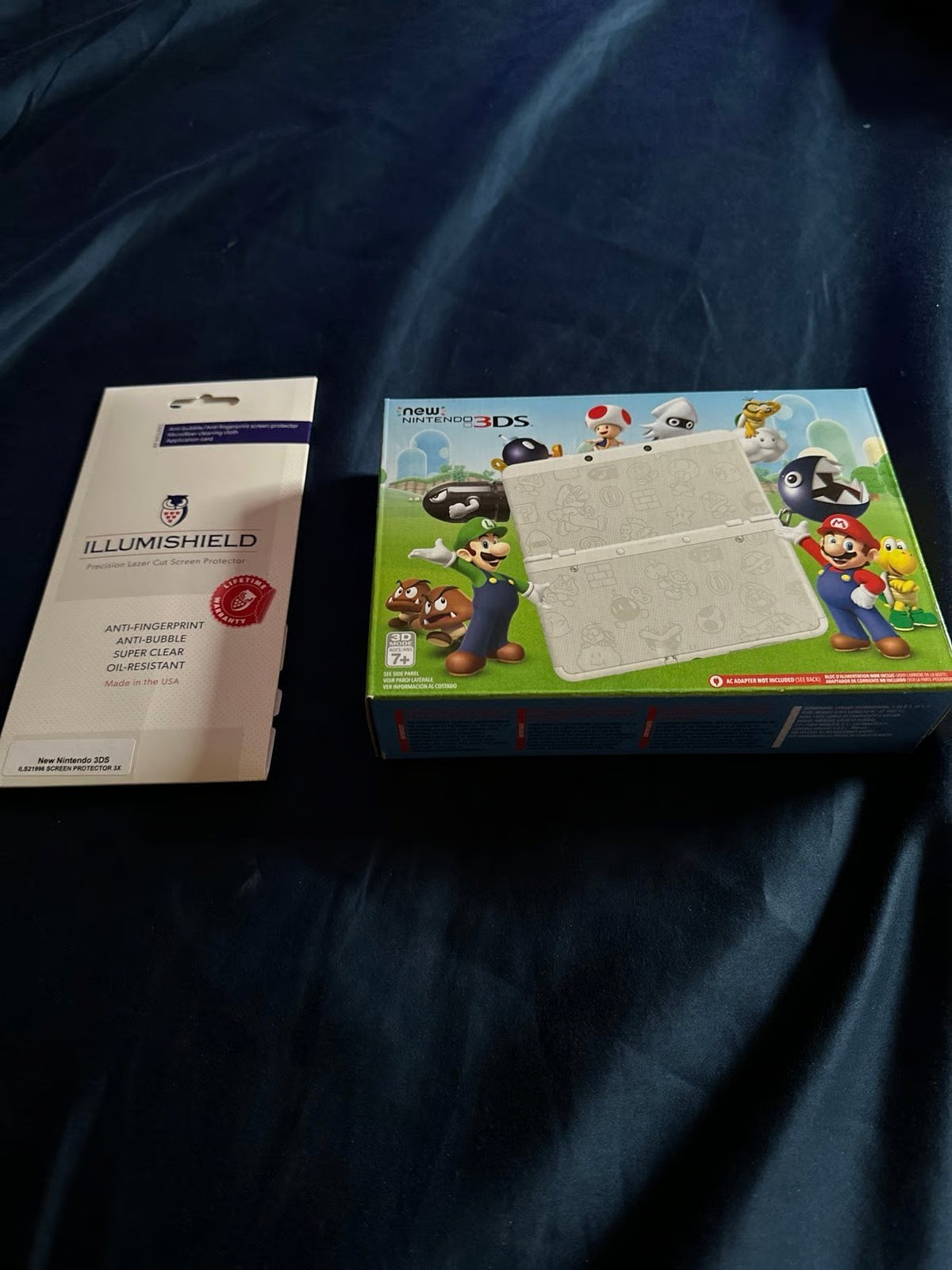 Nintendo New 3DS Super Mario Edition - White (Black Friday) in Box + BONUS GAME