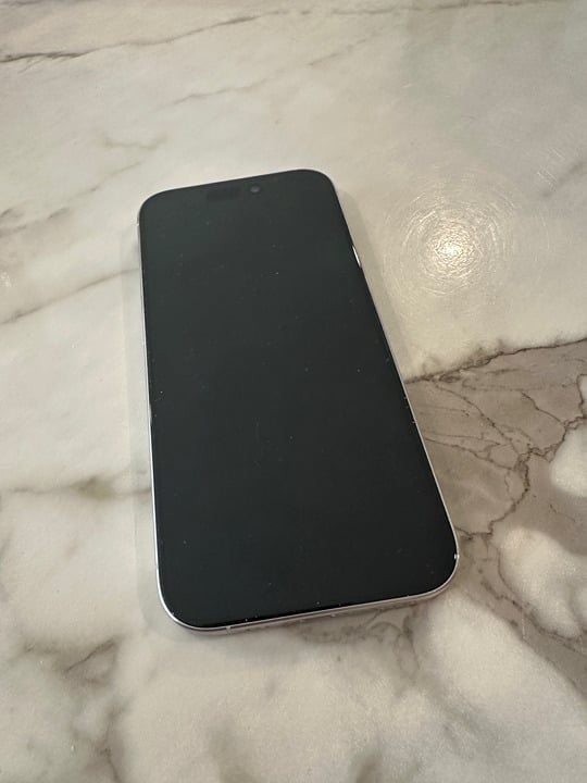 iPhone 15 Pro 256GB unlocked with sim tray 7W66