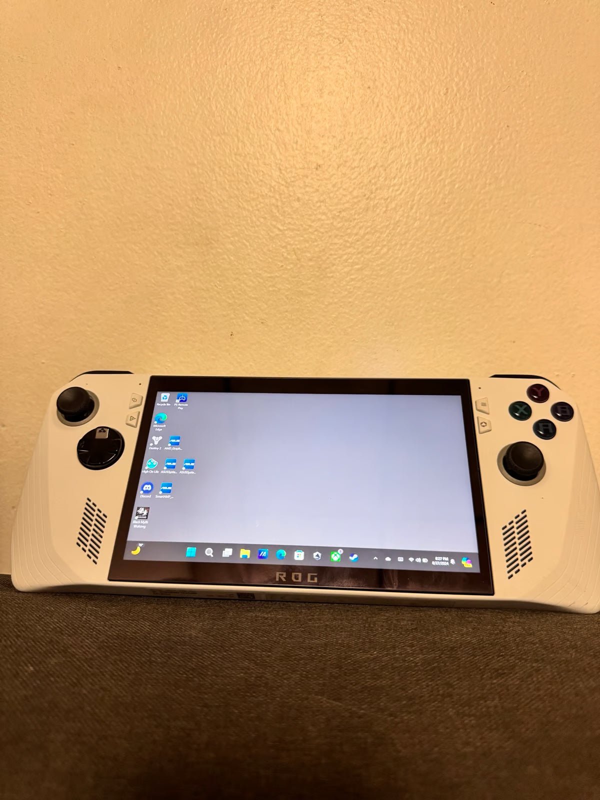 ASUS rog ally z1 extreme 7L73