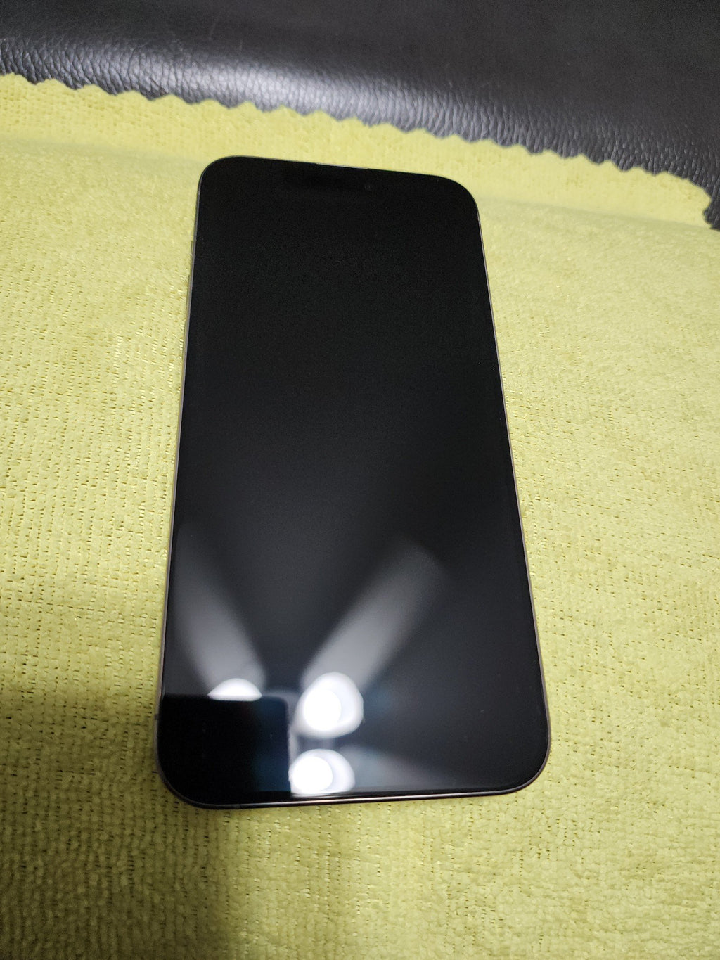 iPhone 15 Pro Max 1TB Fully Unlocked 9V56