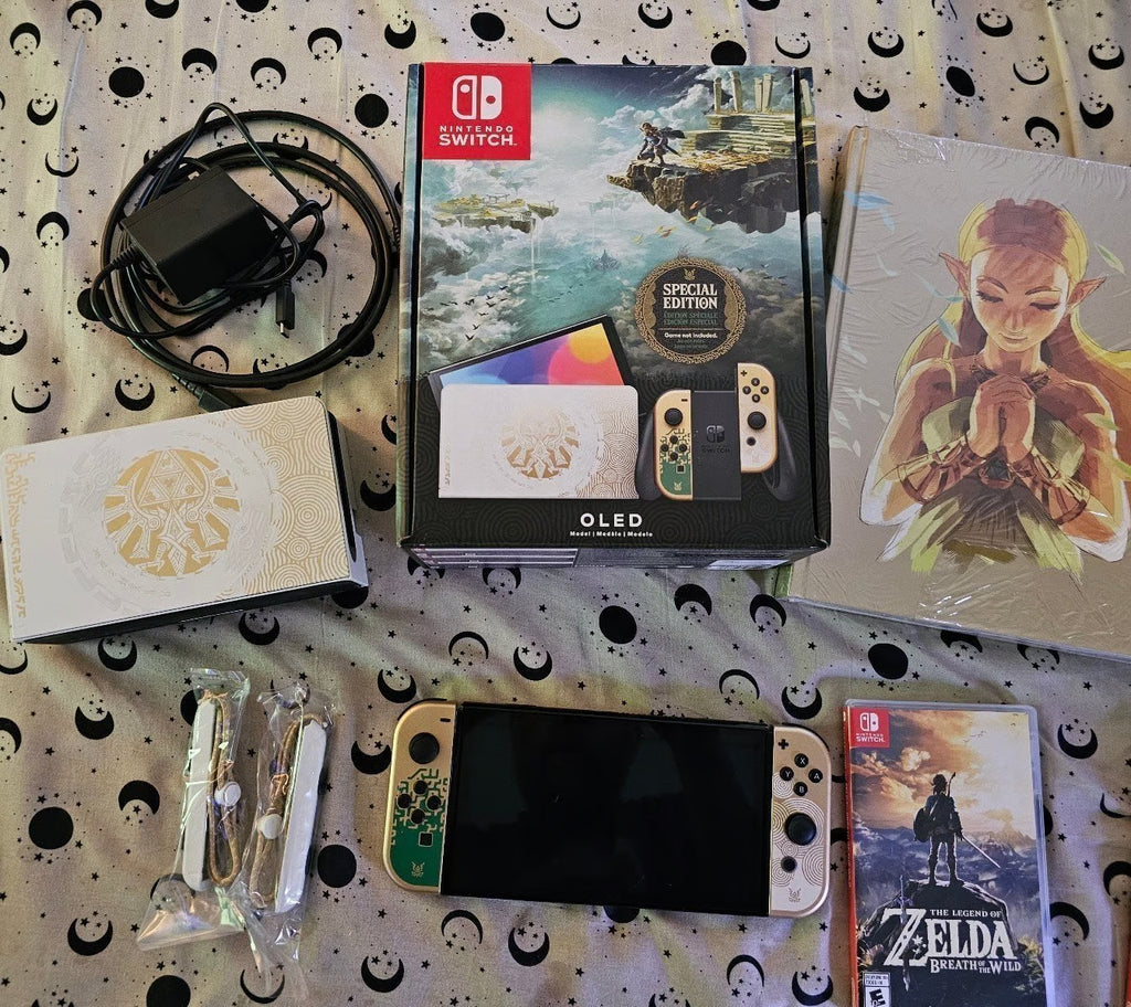 Nintendo Switch OLED Limited Edition Zelda Edition Bundle 3Z82