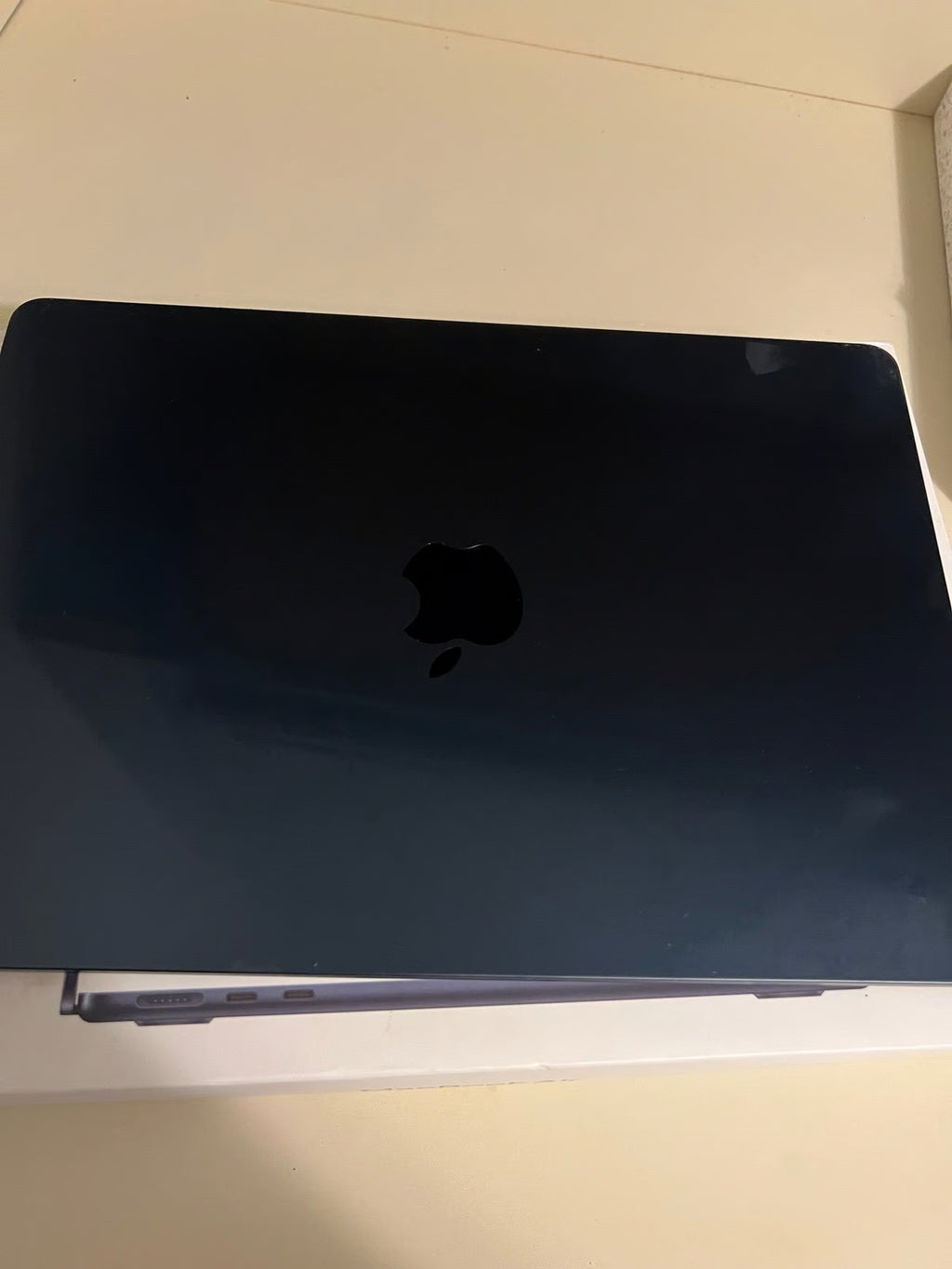 MacBook Pro 9R76
