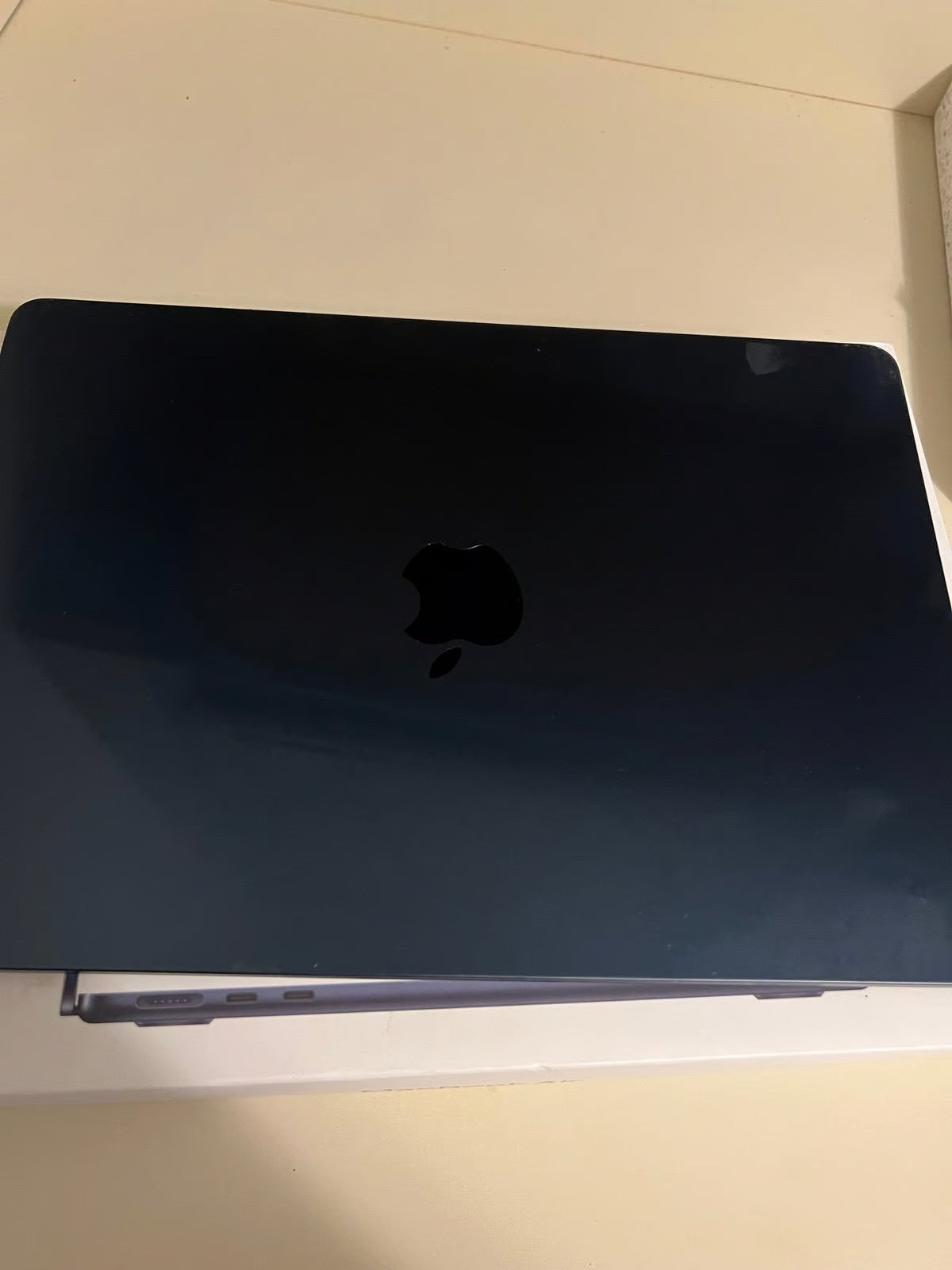 MacBook Pro 9R76