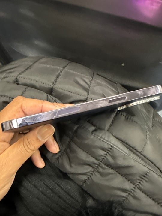 iPhone 14 Pro max 7B85