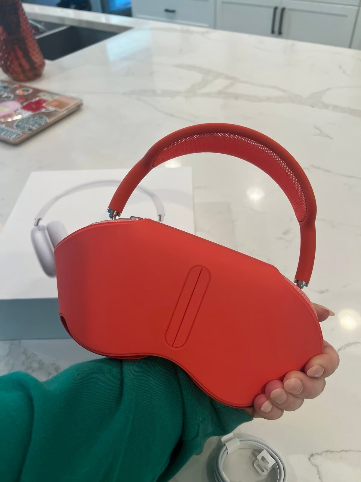 NEW Apple AirPods Max with Smart Case in Pink 8Z66