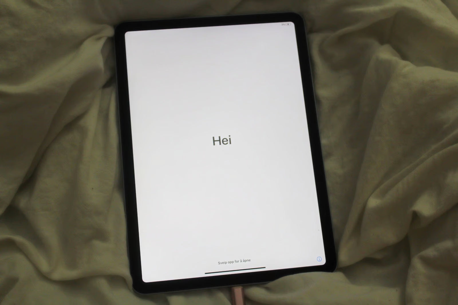 Apple iPad Air 4th Generation 256 GB in Silver 9G58