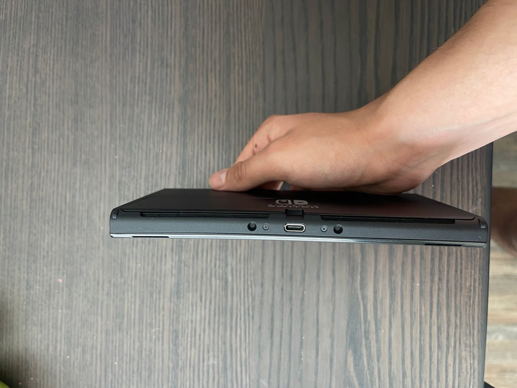 Nintendo switch oled 9Q79