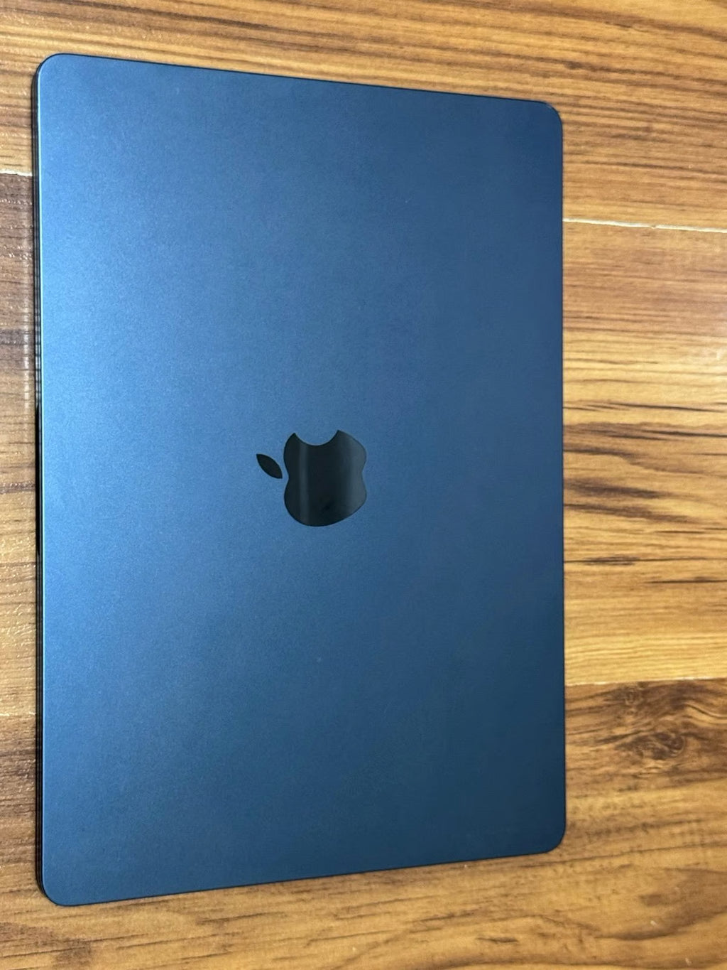 Apple Macbook Air 13in.  M2 3.49 GHz  256GB SSD(Midnight ) 9Y52