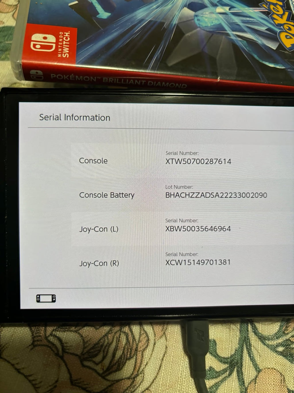 Nintendo switch Oled with pokemon game 6G17