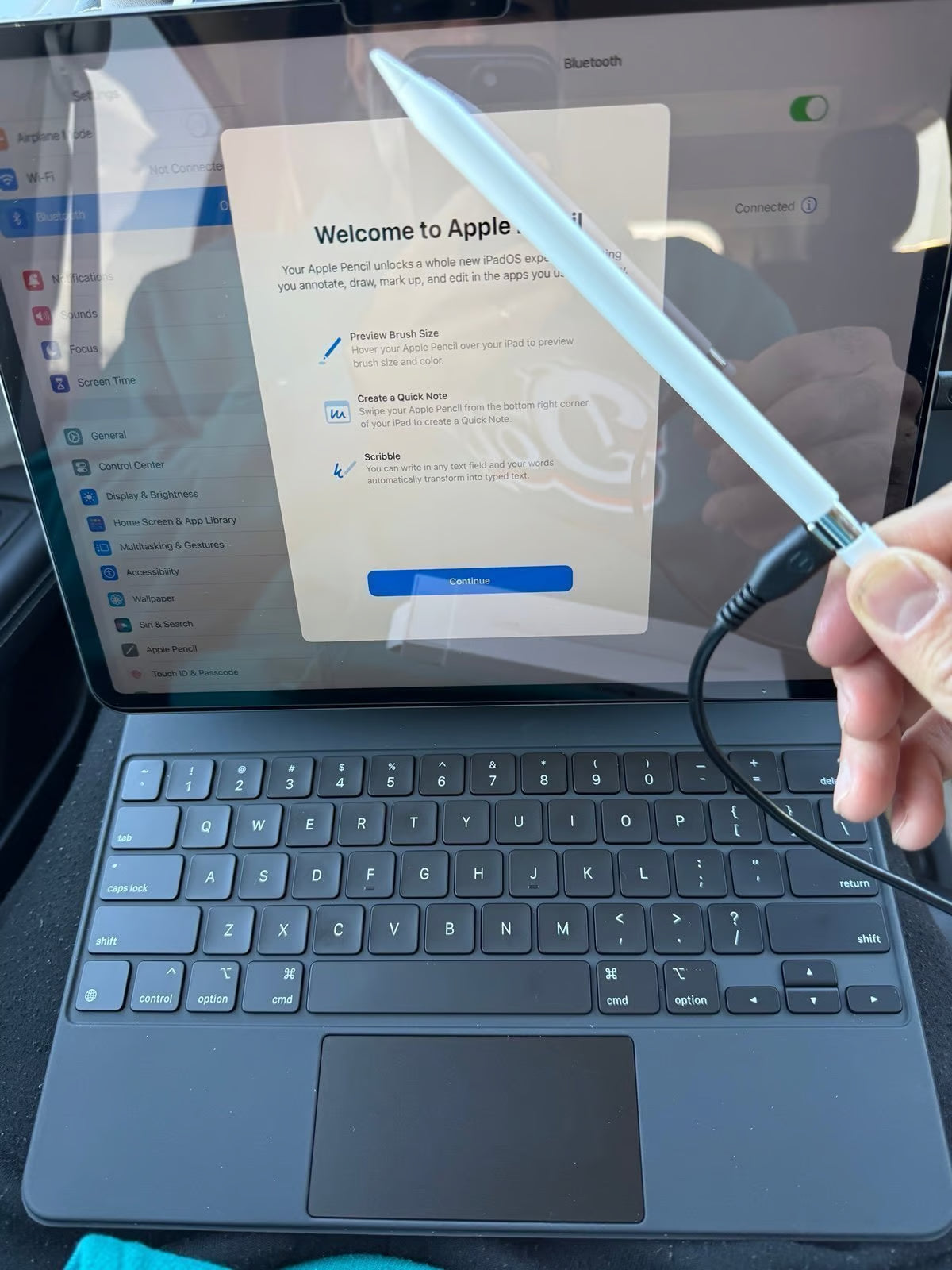 Apple iPad Air 13�?M2 128GB BUNDLE MAGIC KEYBOARD APPLE PENCIL 7G36