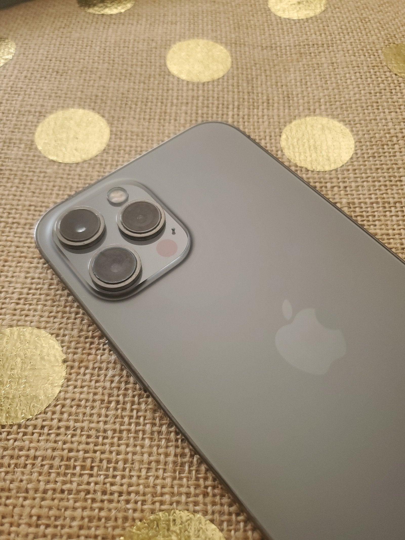 Apple iPhone 12 Pro Max 128 GB in Graphite for Unlocked 1G81