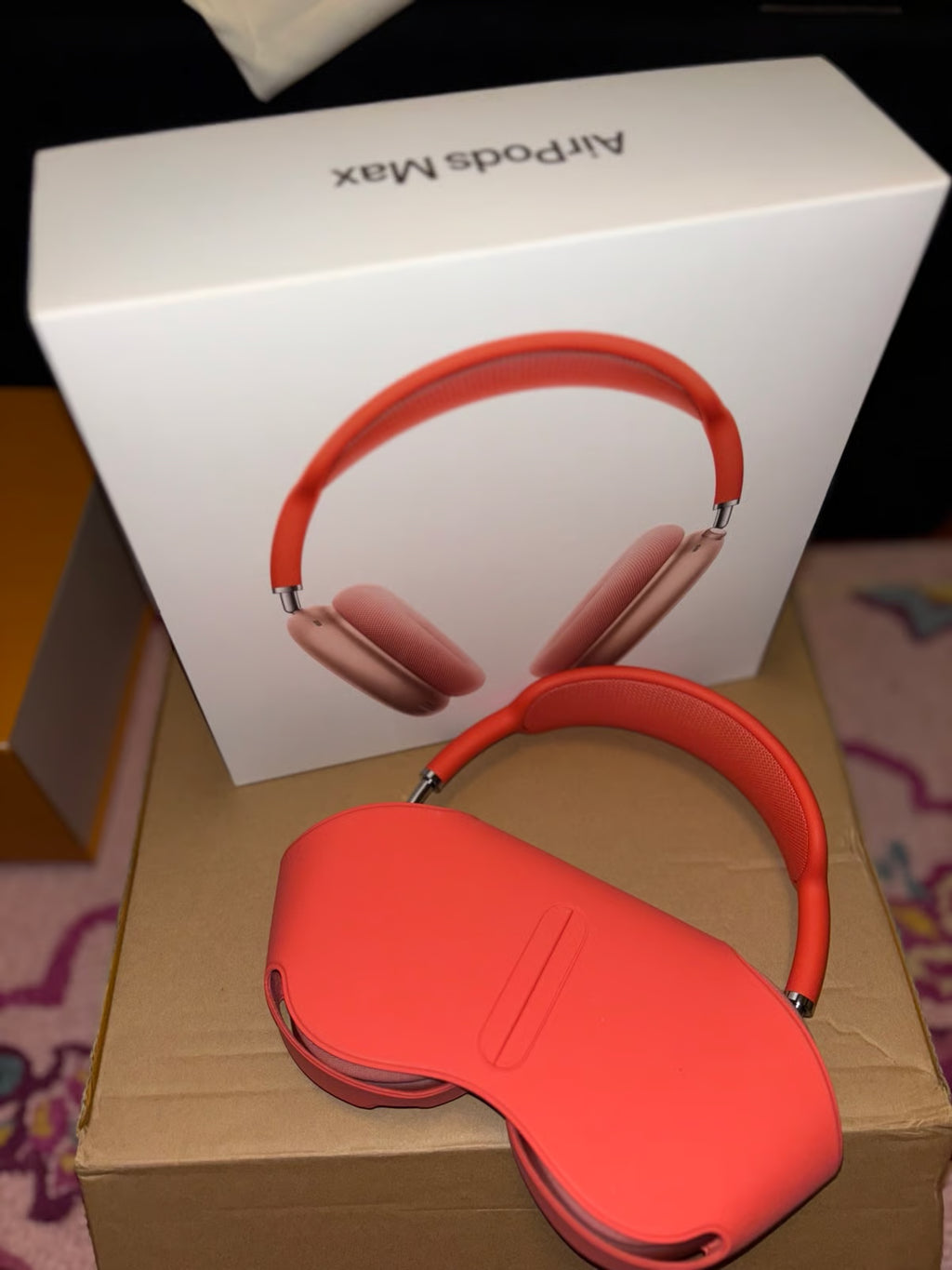 AirPods Max PINK - Box & Brand new charger included! 3W17