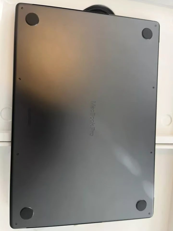 MacBook Pro 16"" M3 Pro 18C GPU 4.0GHz 18GB RAM 512GB SSD A2991 MINT 9N36