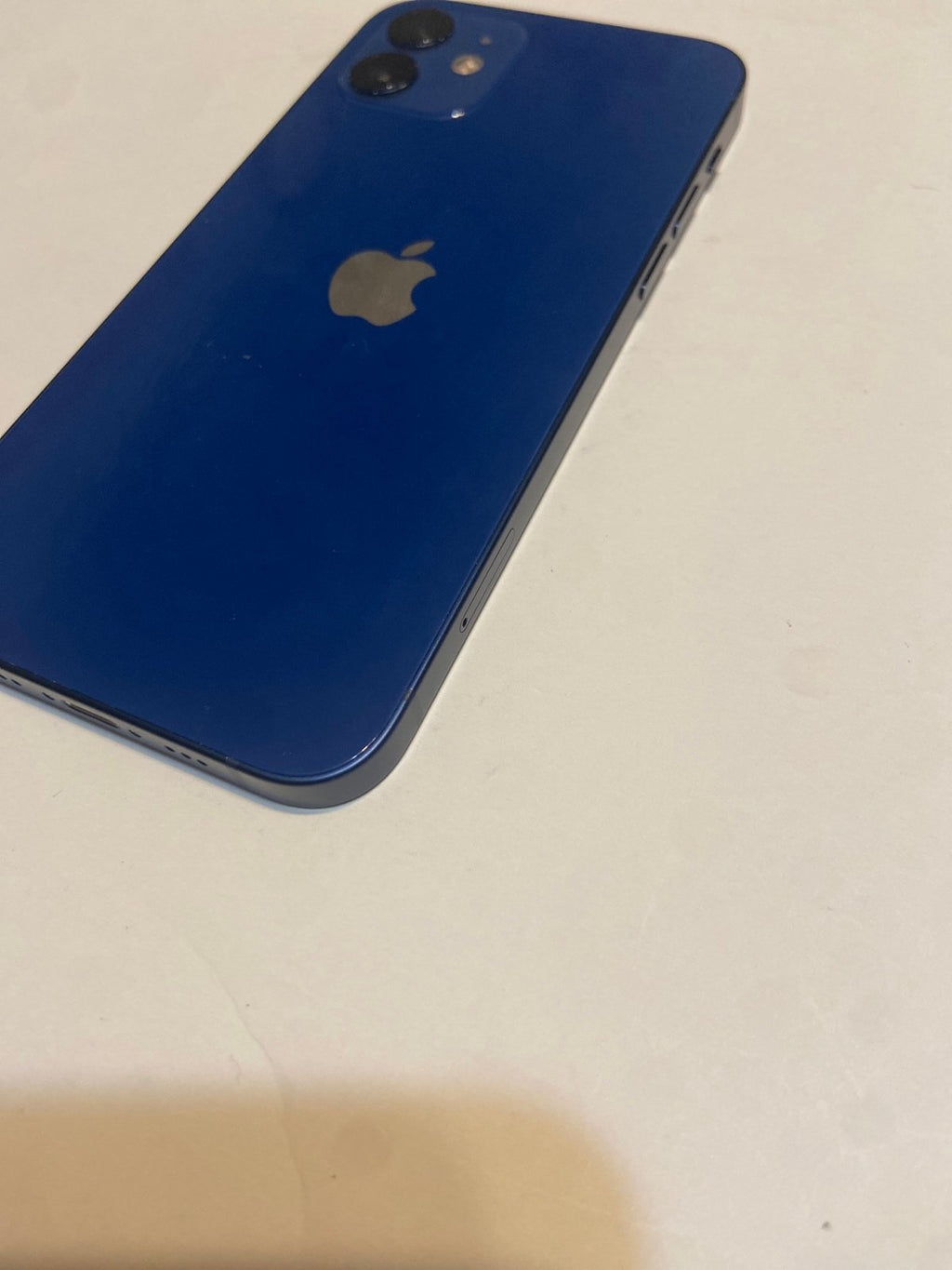 Apple iPhone 12 128GB Fully Unlocked - Blue 9T99