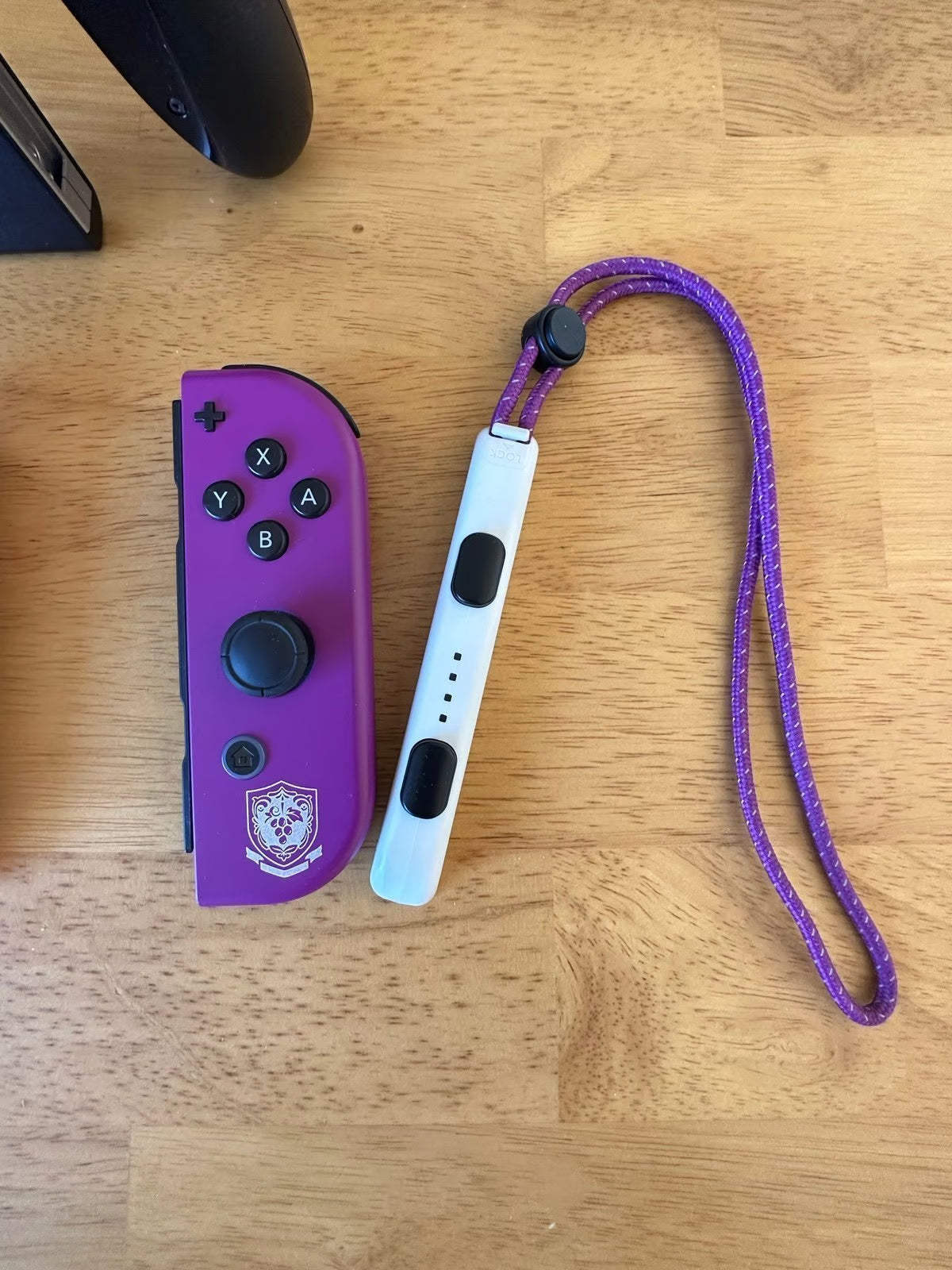 Nintendo Switch Pok茅mon Scarlet and Violet OLED EDITION with Grip Case 5R72