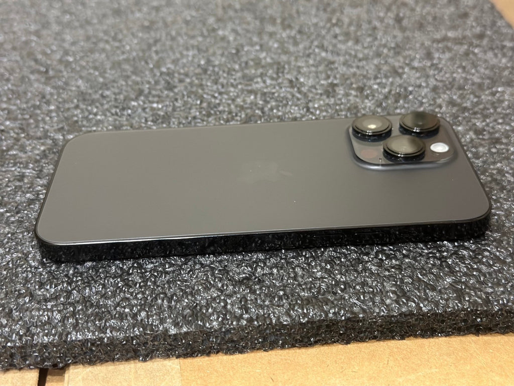 Apple iPhone 14 Pro Max 256 GB in Space Black for Unlocked 3B27