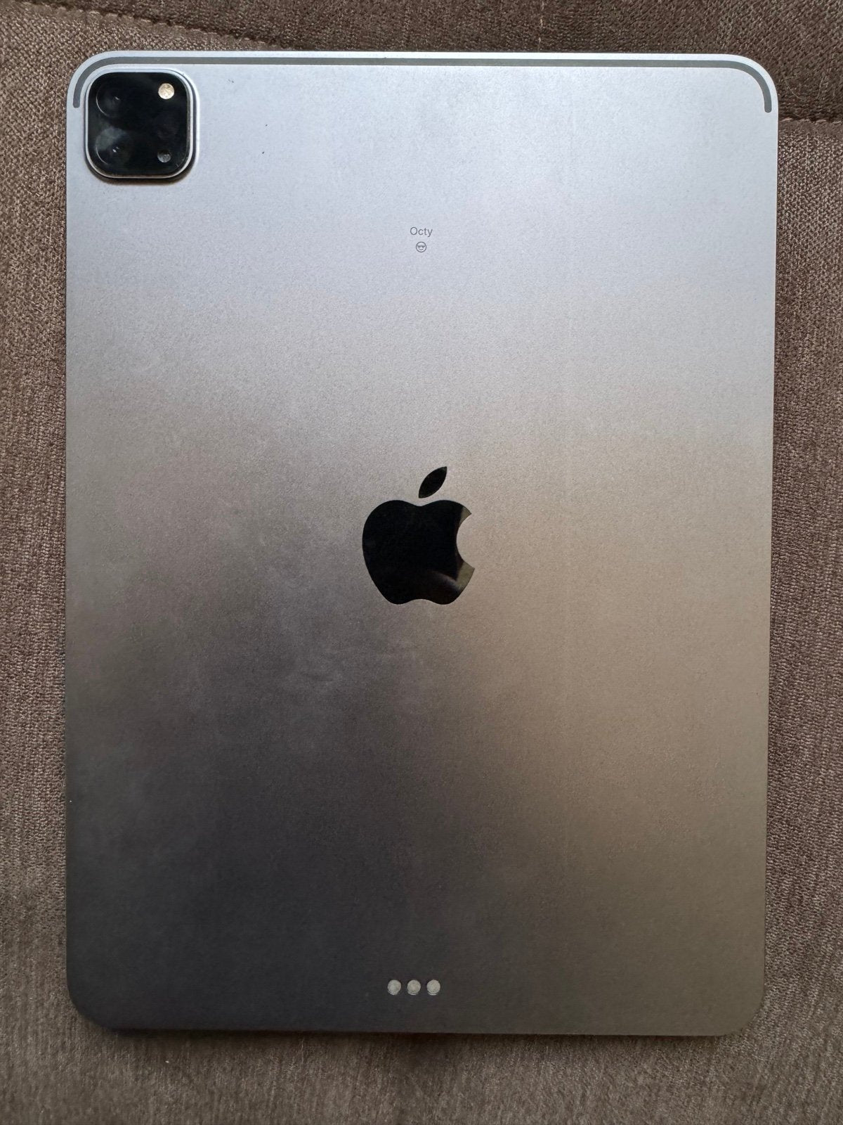 256 gb Space Gray iPad Pro 11 inch WiFi 6S95