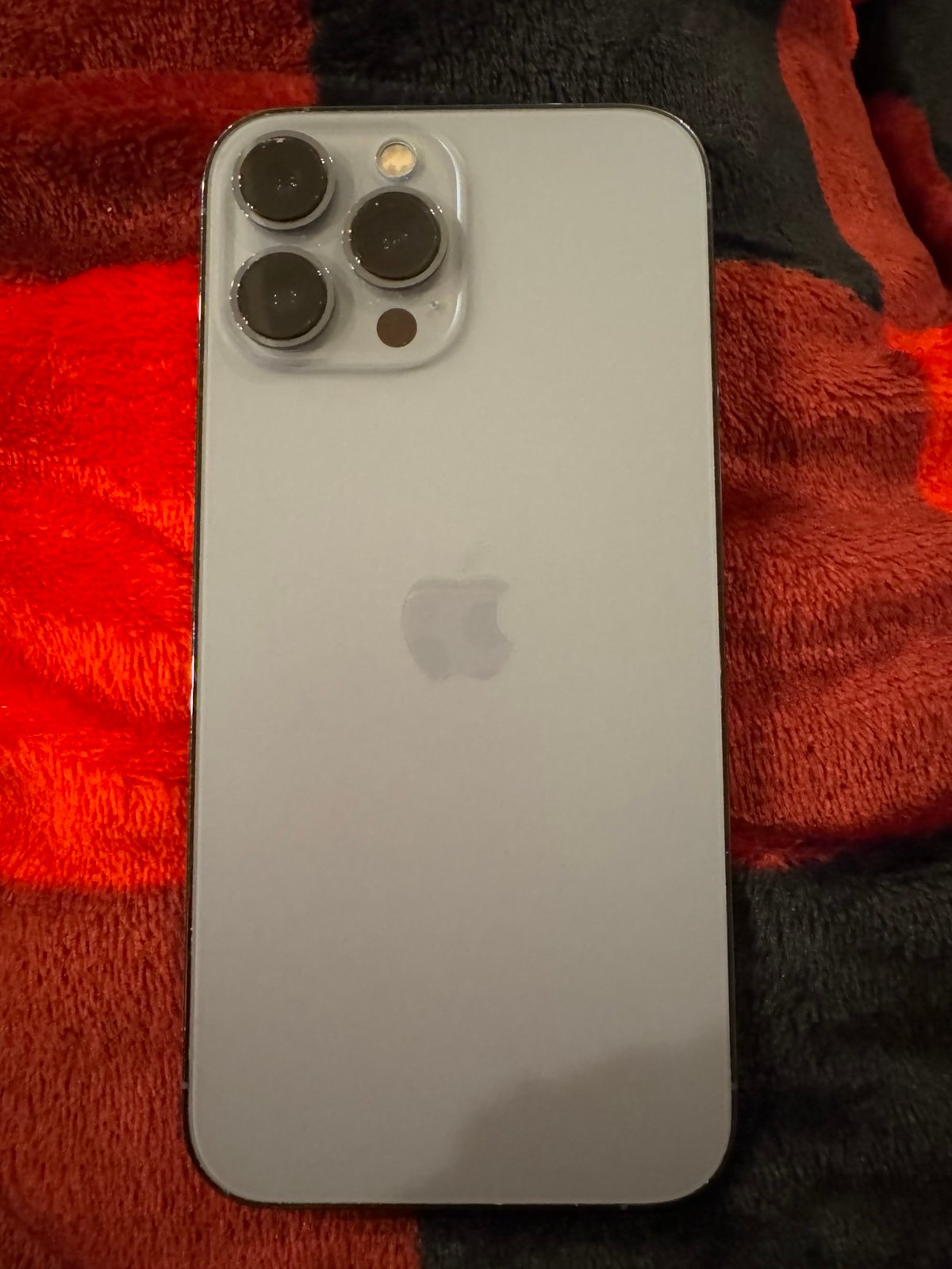 iPhone 13 Pro Max 8C23