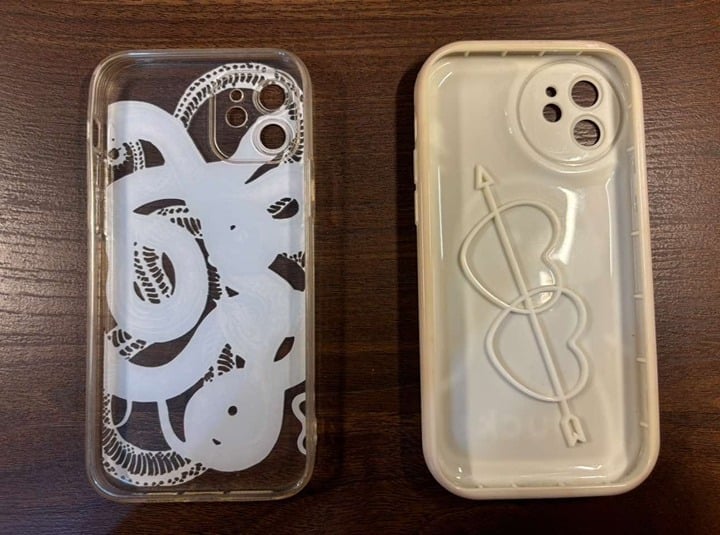 iPhone 12 256 GB (Unlocked) + 2 Cases + Accessories 6X52