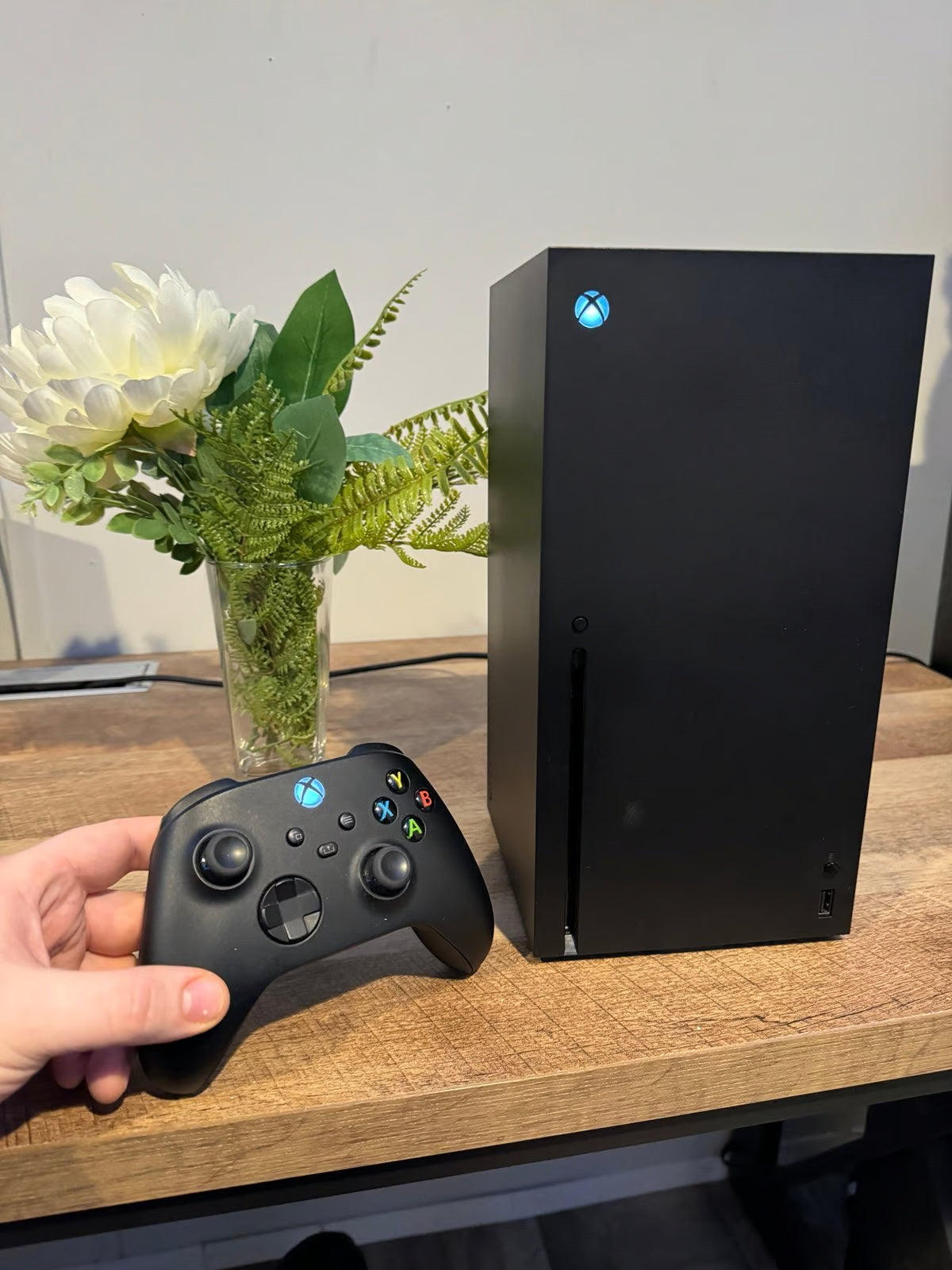 LIKE NEW XBOX SERIES X 7Y89