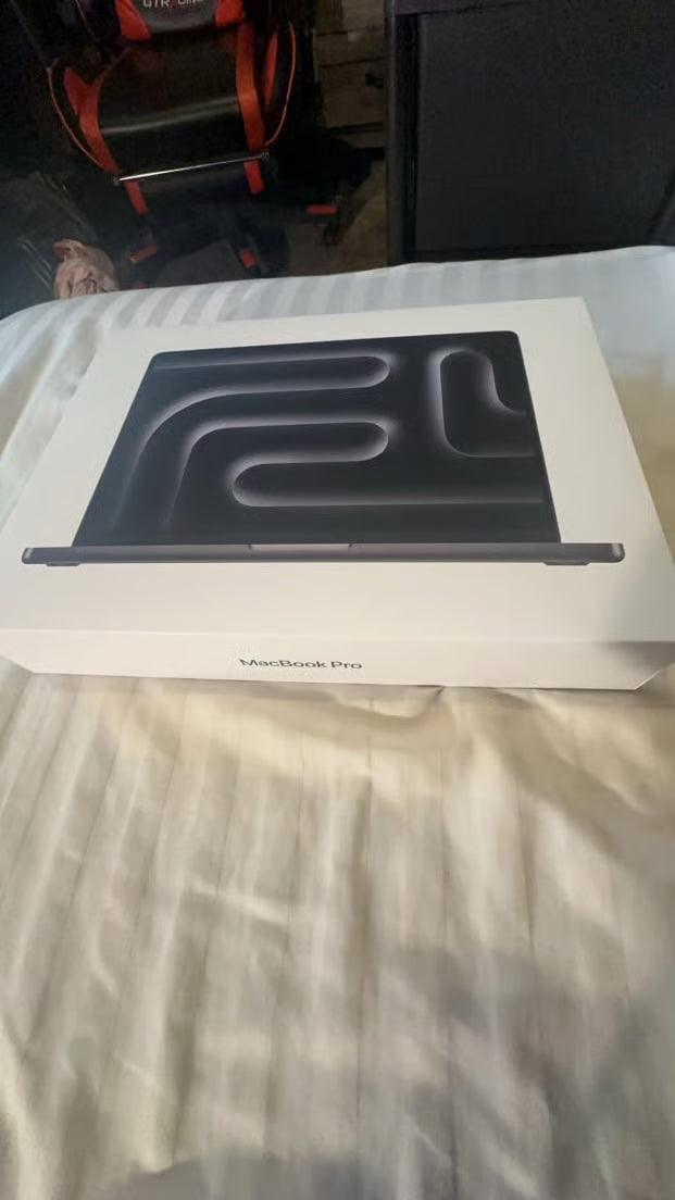 14in Macbook Pro 5J52