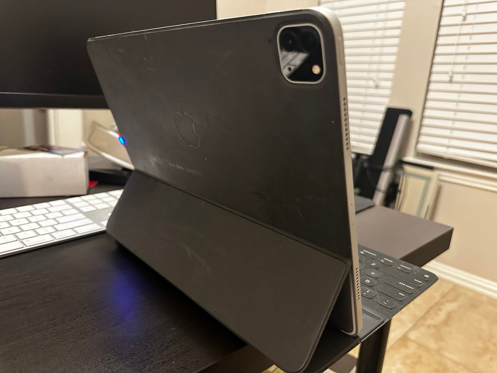 Apple iPad Pro 5th Generation 256 GB in Space Gray 1A96