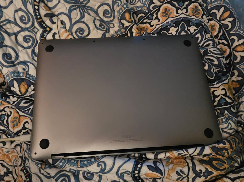 MacBook Pro M1 2020 256gb SSD 8gb 1R63