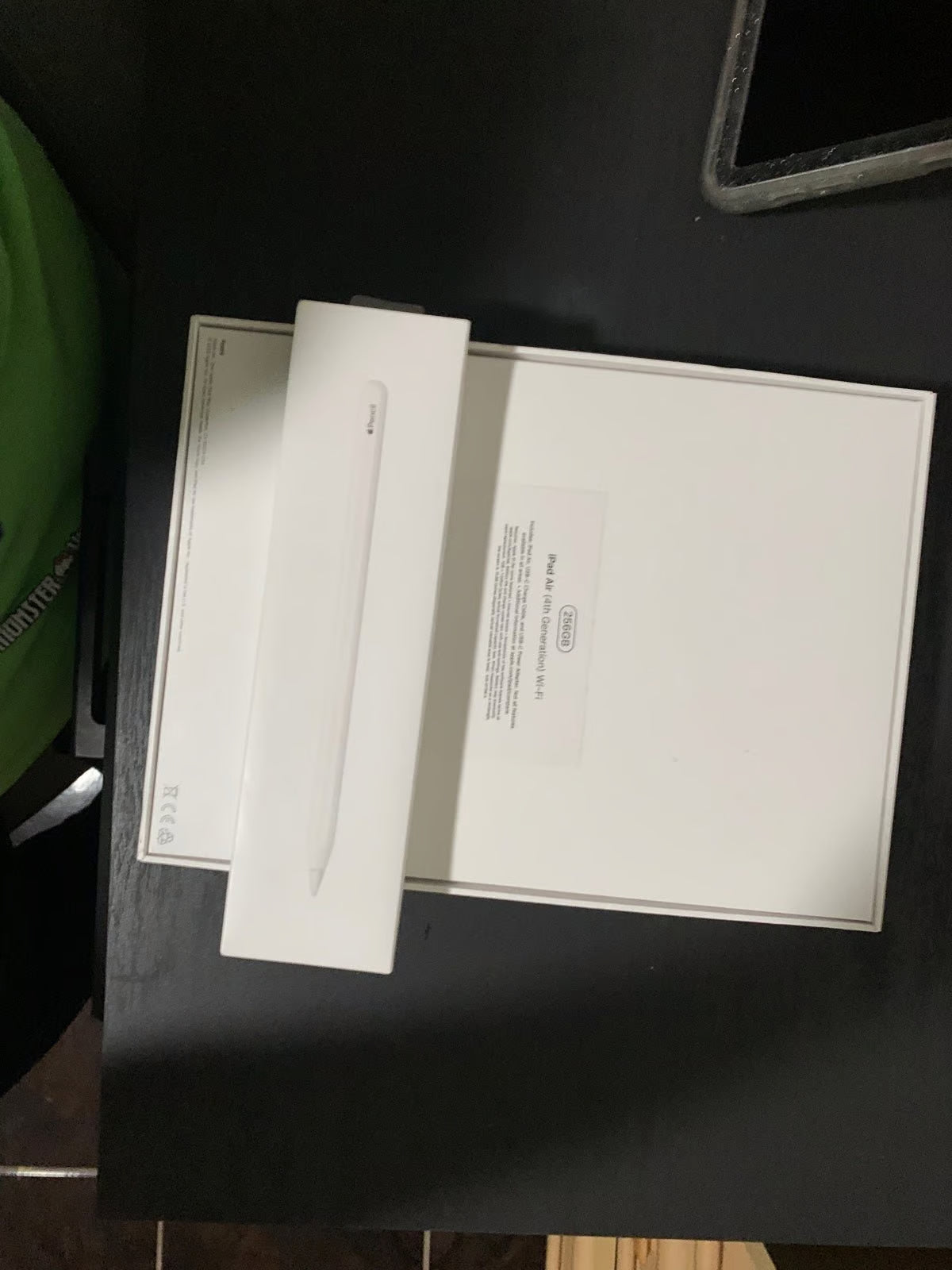 Apple iPad Air 4th Generation 256 GB with apple pencil 2nd generation 3U99