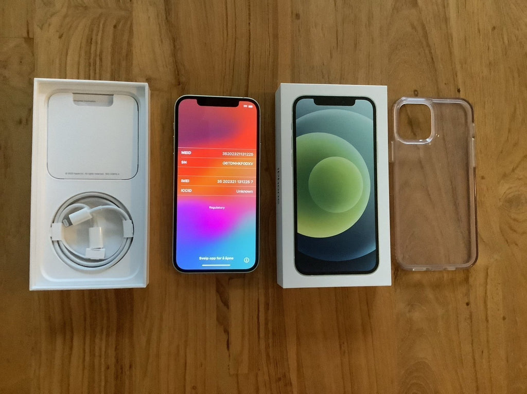 Apple iPhone 12 64 GB in Green for Unlocked 8J91