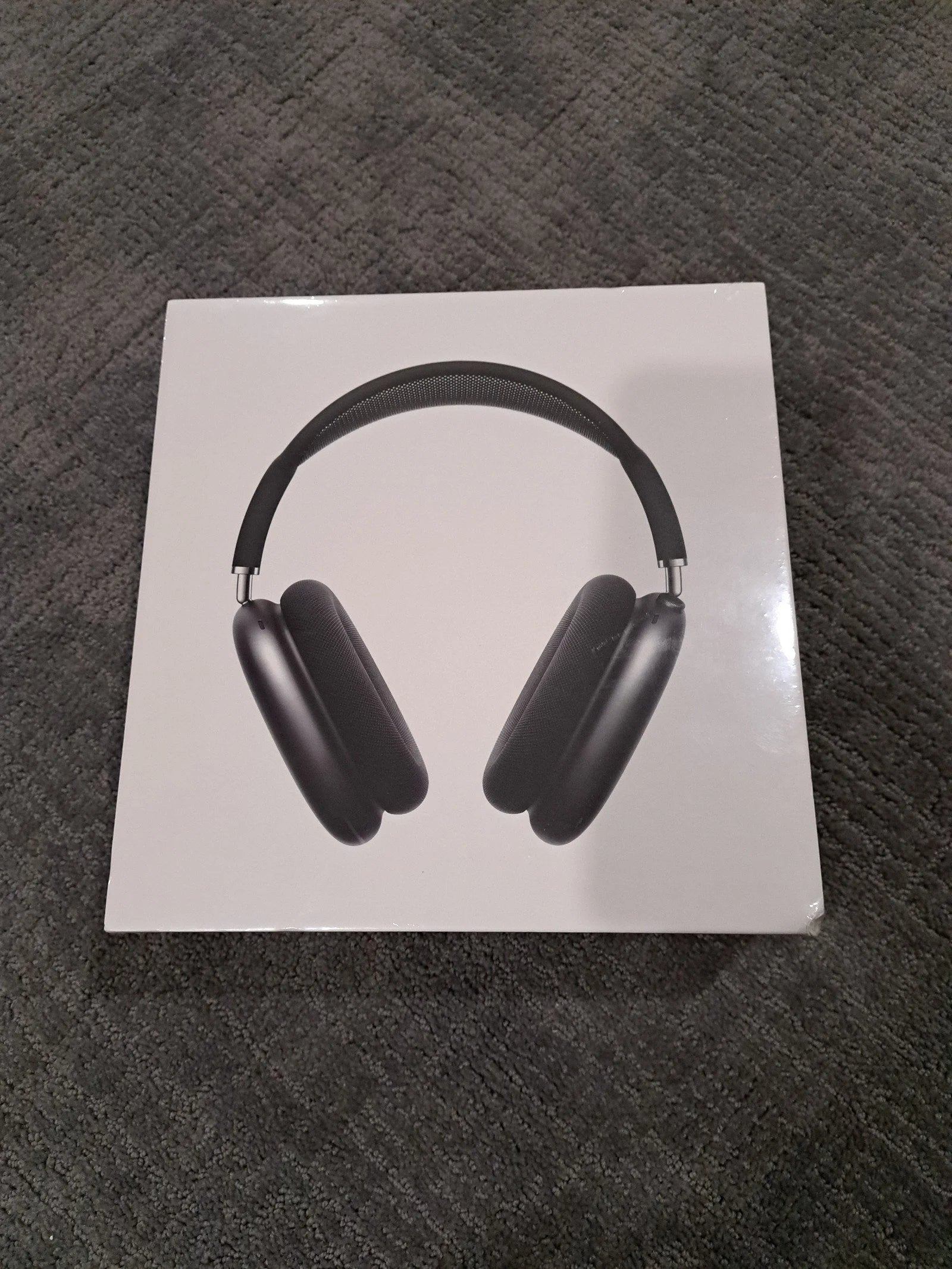 Airpods max with smart case 6V32