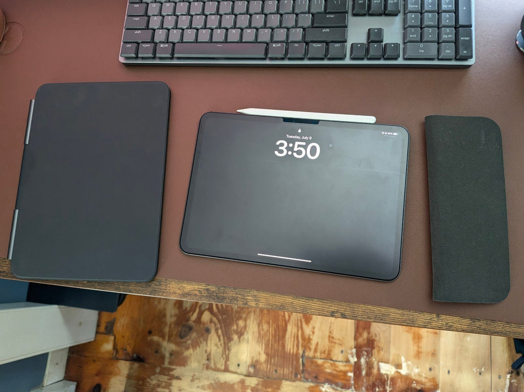 iPad Pro 11 inch m4 Bundle Space Grey (256Gb) 9Z53