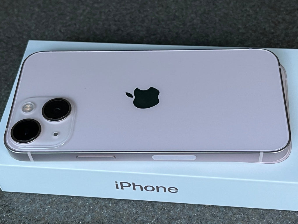 Like New Apple iPhone 13 Mini 256GB Unlocked 5G Cell Phone with Apple Case 2W39